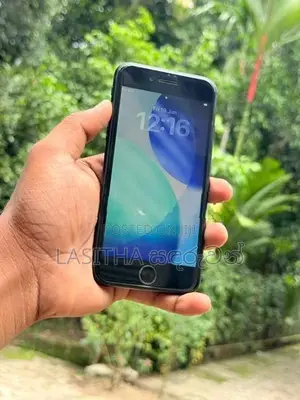 Apple iPhone SE 3 64GB (Used)