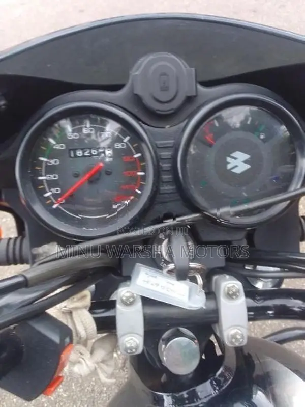 Bajaj CT100 2024