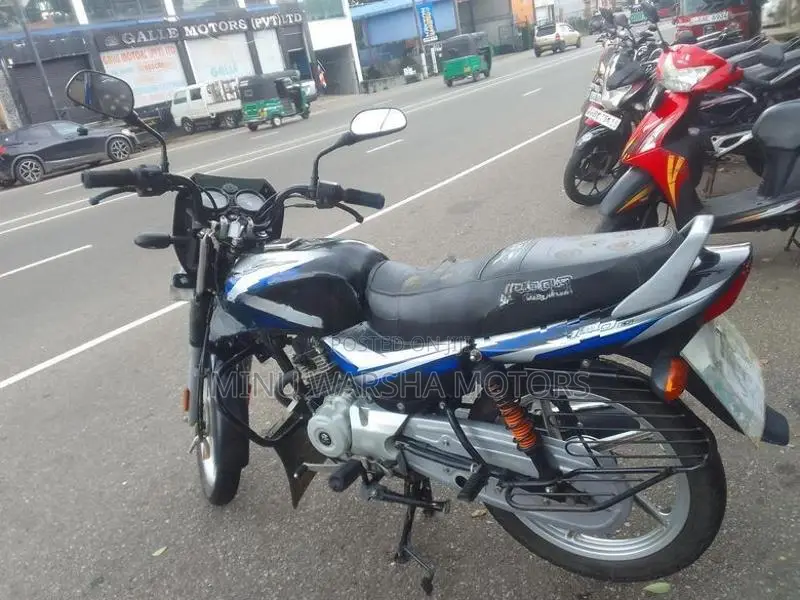 Bajaj CT100 2024