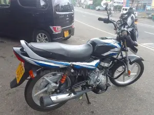 Bajaj CT100 2024