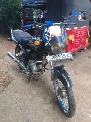 Bajaj CT100 2014