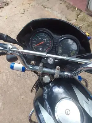 Bajaj CT100 2019