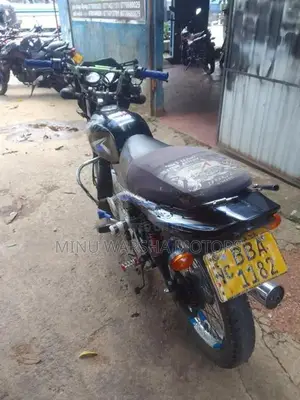 Bajaj CT100 2014