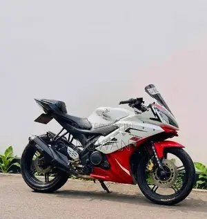 Yamaha R15 Special Edition 2016