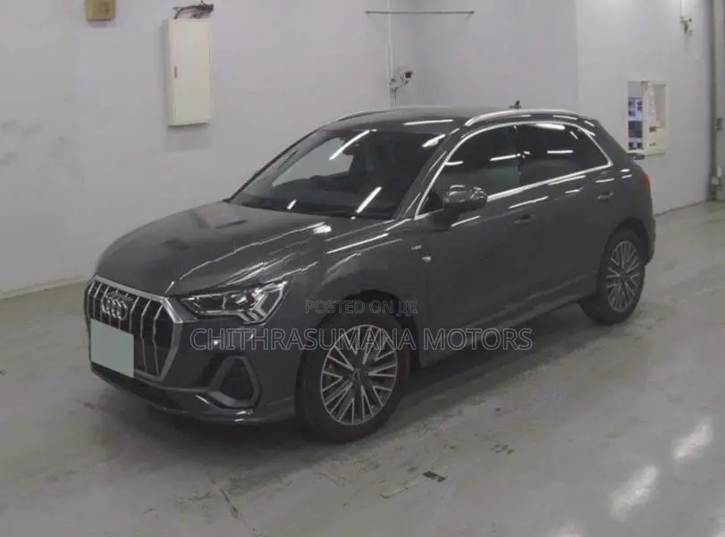 Audi Q3 S LINE 1.5L 2024