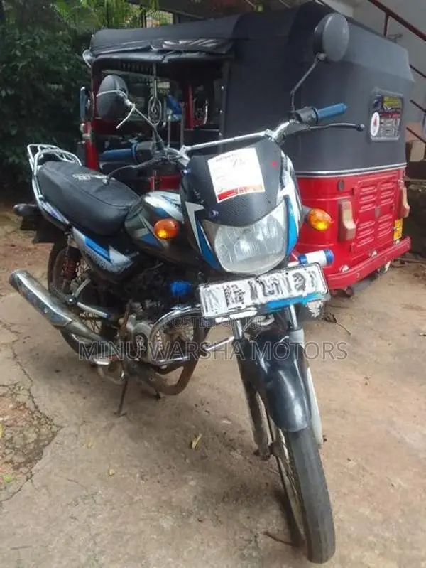 Bajaj CT100 2019