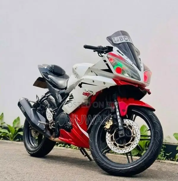 Yamaha R15 Special Edition 2016