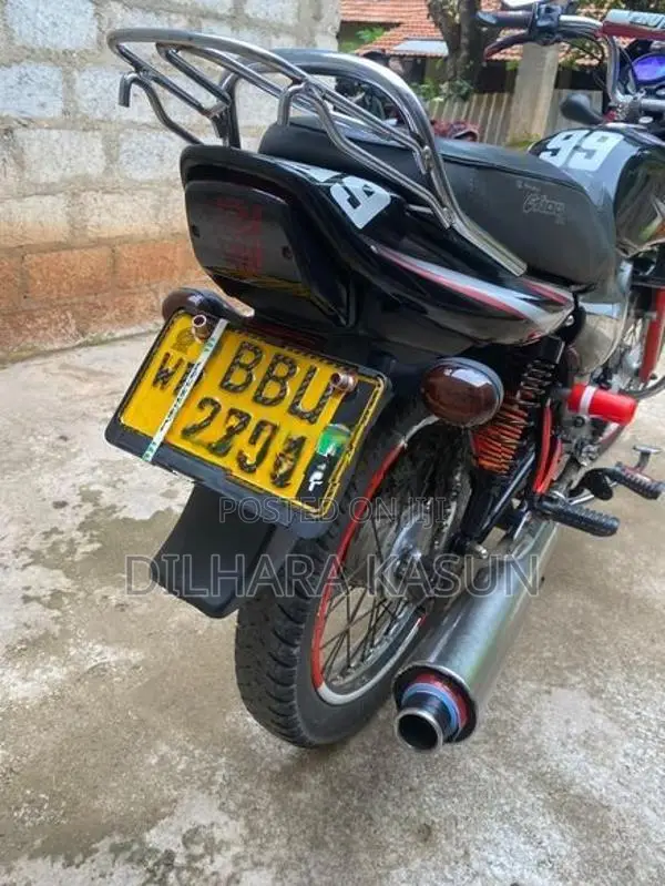 Bajaj CT100 india 2015