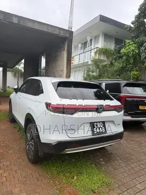 Honda Vezel Z apple car player 2025