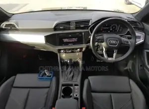 Audi Q3 S LINE 1.5L 2024