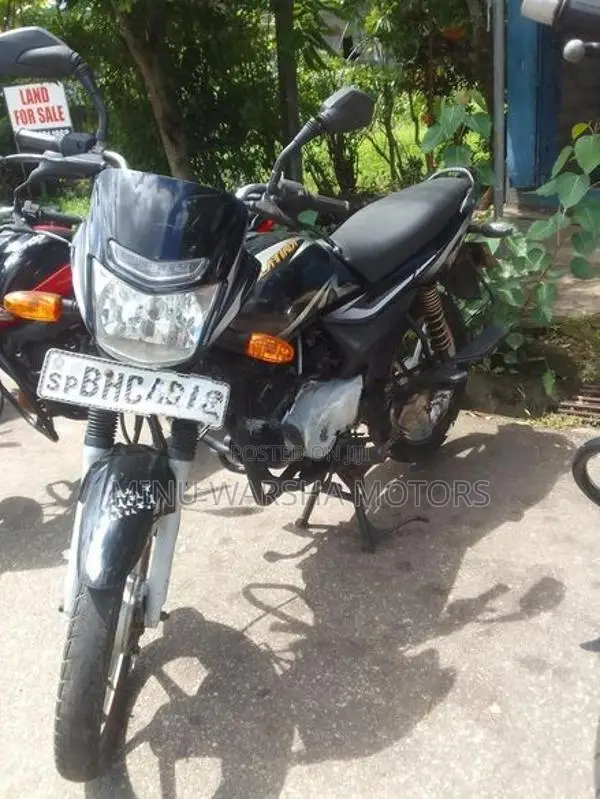 Bajaj Platina ES 2018