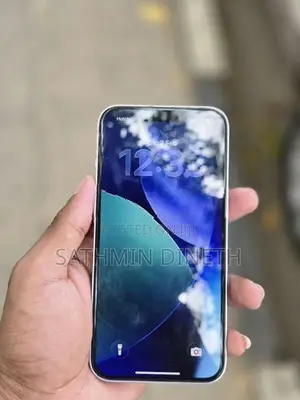 Apple iPhone 14 (Used)