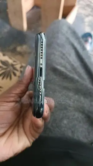 Apple iPhone 11 Pro Max (Used)