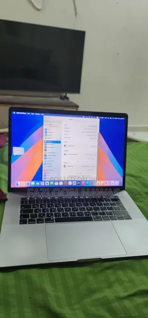 Laptop Apple MacBook 2019 18GB Intel Core i7 SSD 256GB