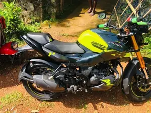Hero Hunk 160R 2026