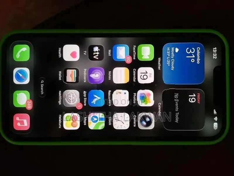 Apple iPhone 13 (Used)
