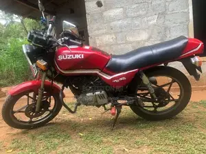 Suzuki GS 125 1993