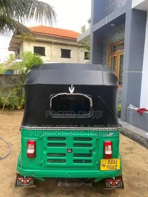 Bajaj RE 2020