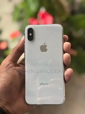Apple iPhone XS (Used)