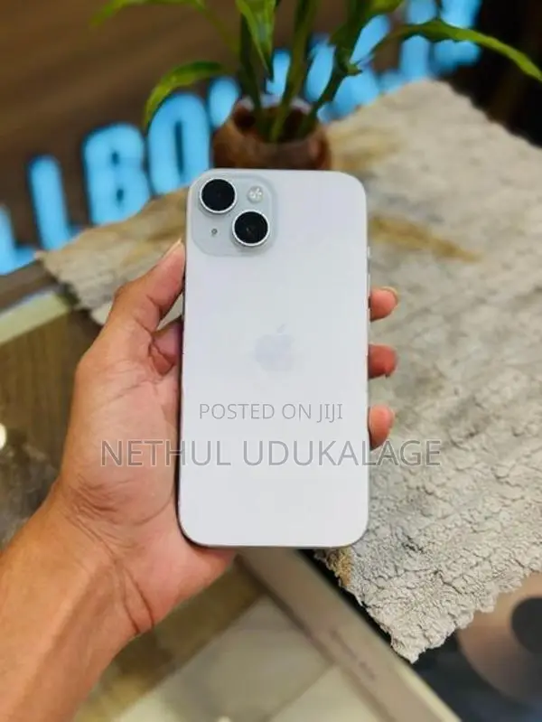 Apple iPhone 15 128GB (Used)