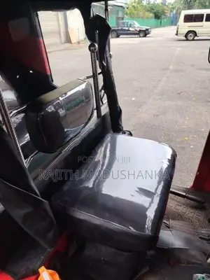 Bajaj RE Three Wheeler 2010