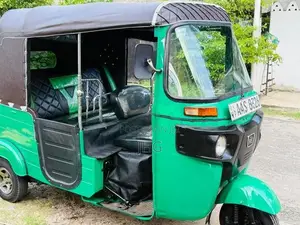 Bajaj RE 2014