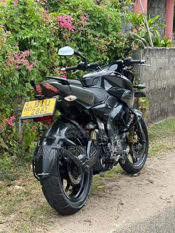 Bajaj Pulsar NS200 Black 2020