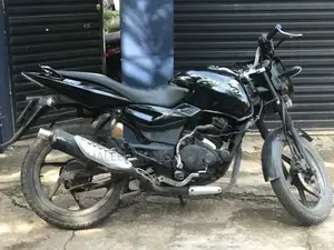 Bajaj Pulsar 180 2012