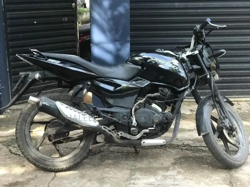 Bajaj Pulsar 180 2012