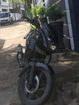 Bajaj Pulsar 180 2012
