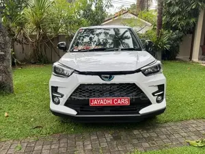 Toyota Raize Z GRADE BSM 2026