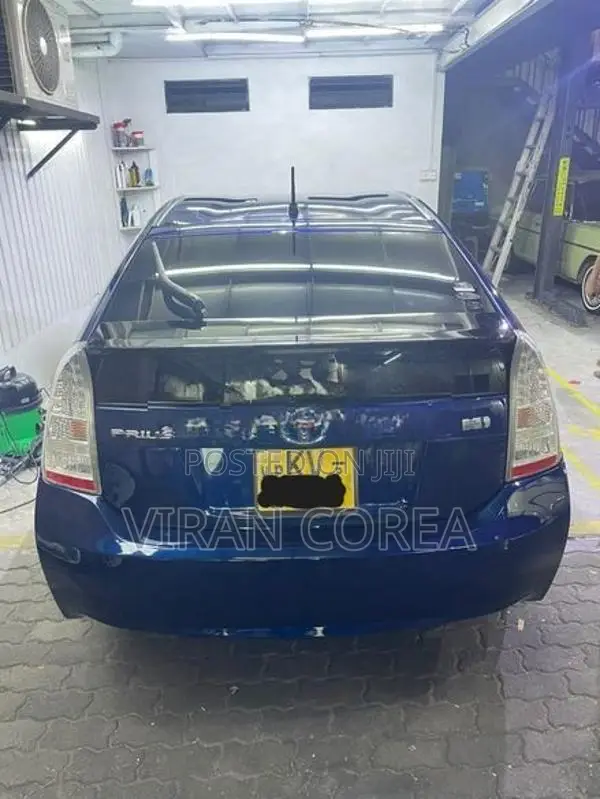 Toyota Prius 2011