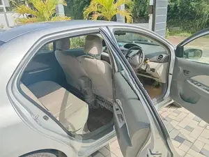 Toyota Belta 2009