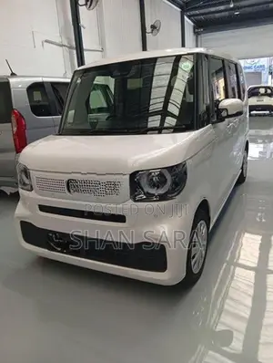 Honda N-Box G 2024