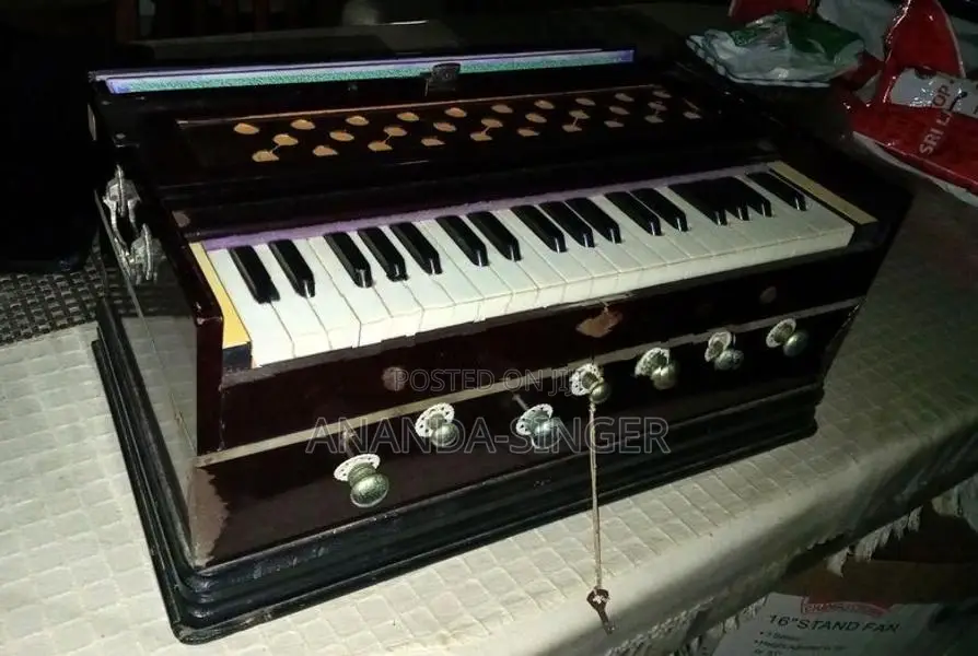 Harmonium ඉන්දියන් ඩබල් රීඩ් සර්පිනාව