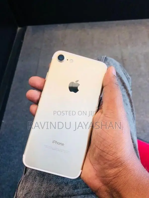 Apple iPhone 7 (Used)