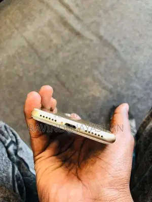 Apple iPhone 7 (Used)
