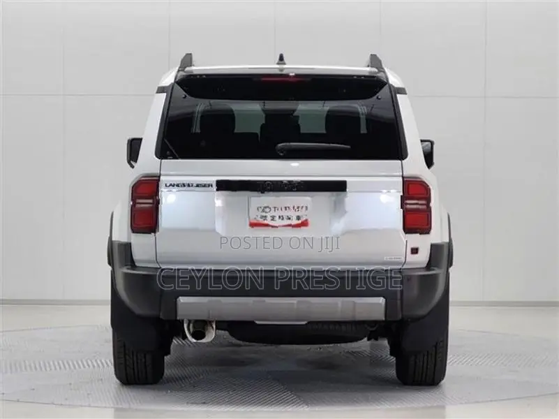 Toyota Land Cruiser Prado 2024