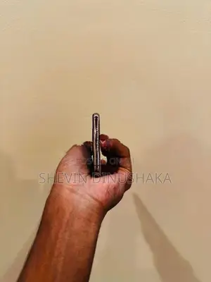 Apple iPhone XS (Used)