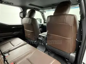 Toyota Land Cruiser Prado 2024