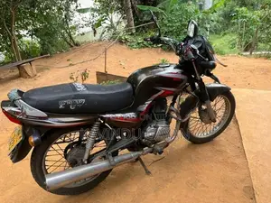 Bajaj CT100 2006