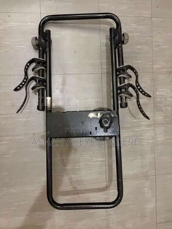 Cycle Carrier Fitting onto SUV Spare Wheel