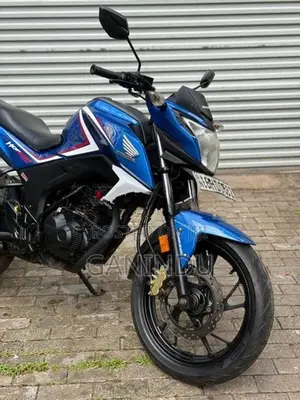 Honda CB Hornet Double disc 2018
