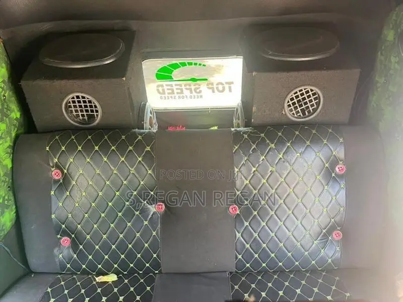 Bajaj RE 2015