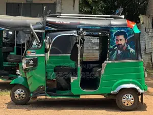 Bajaj RE 2015