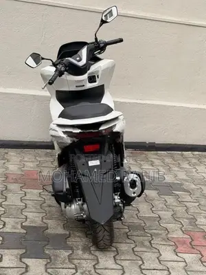 Honda PCX160 2025