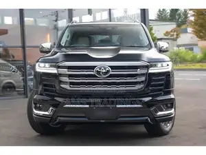 Toyota Land Cruiser 300 ZX Diesel 2025