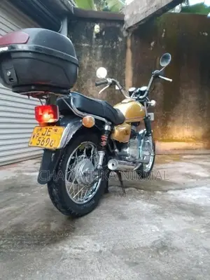 Honda CM Custom 2001
