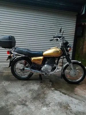 Honda CM Custom 2001
