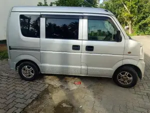 Suzuki Every 2008